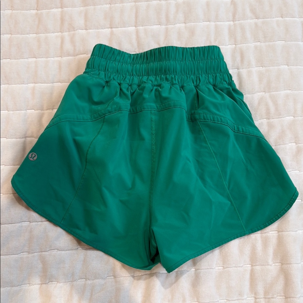 lululemon athletica Green Women's Shorts size 2
